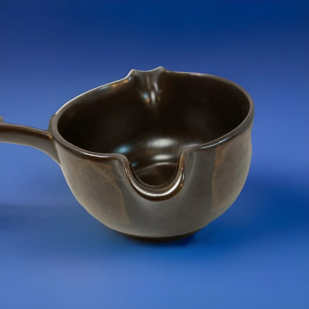 Royal Doulton Marbella LS1004 Lambeth Gravy Boat Dish Sauciere‎ Double Spout